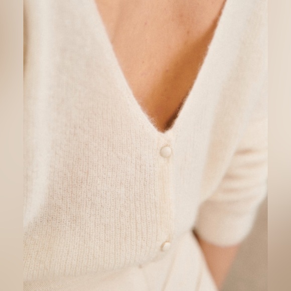 Sezane Barry Ecru Ivory Cream Mohair Alpaca V Neck Rib Knit Button Up Cardigan - Picture 2 of 7